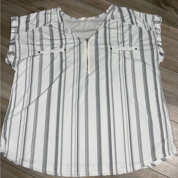 Flower And Feather Tops - Chic Striped White and Gray Blouse